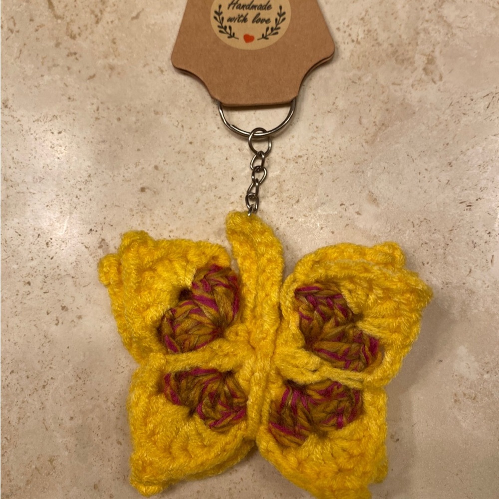 Set of 8 NWT 3D Butterfly Keychains - Picture 3 of 10